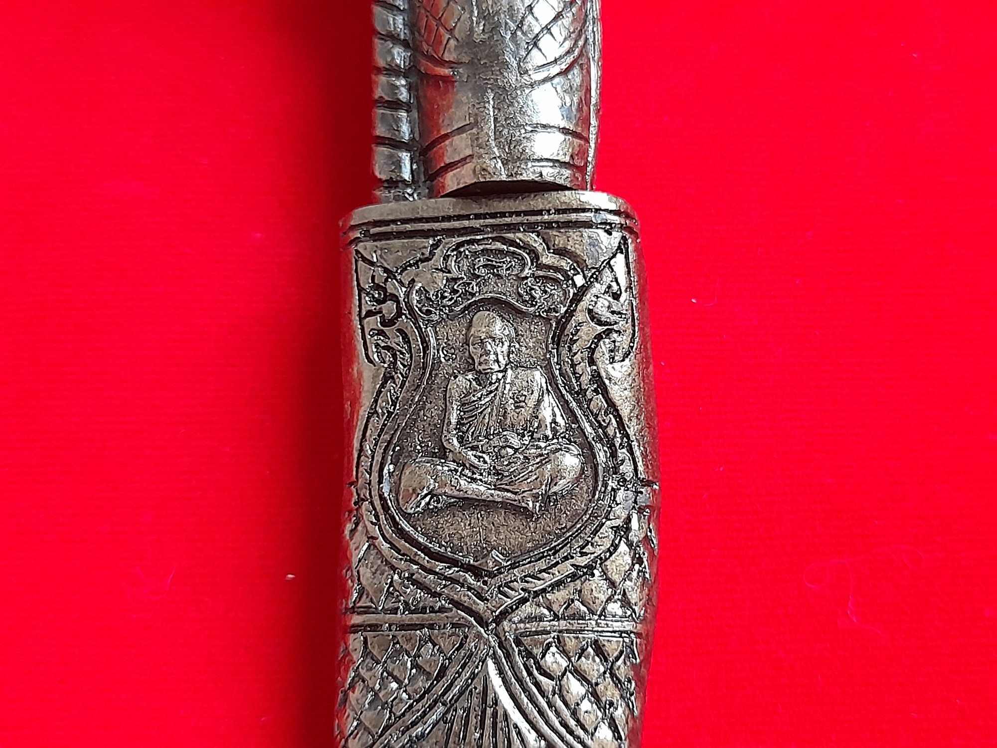 มีดหมอ เหล็กน้ำพี้ หัวด้าม-ท้าวเวสสุวรรณ (ปลอกและด้ามทำจากผงเหล็กน้ำพี้ผสมเลซิล) สร้าง999เล่ม ปี2562 #รับประกันแท้ - หลวงปู่หมุน วัดบ้านจาน