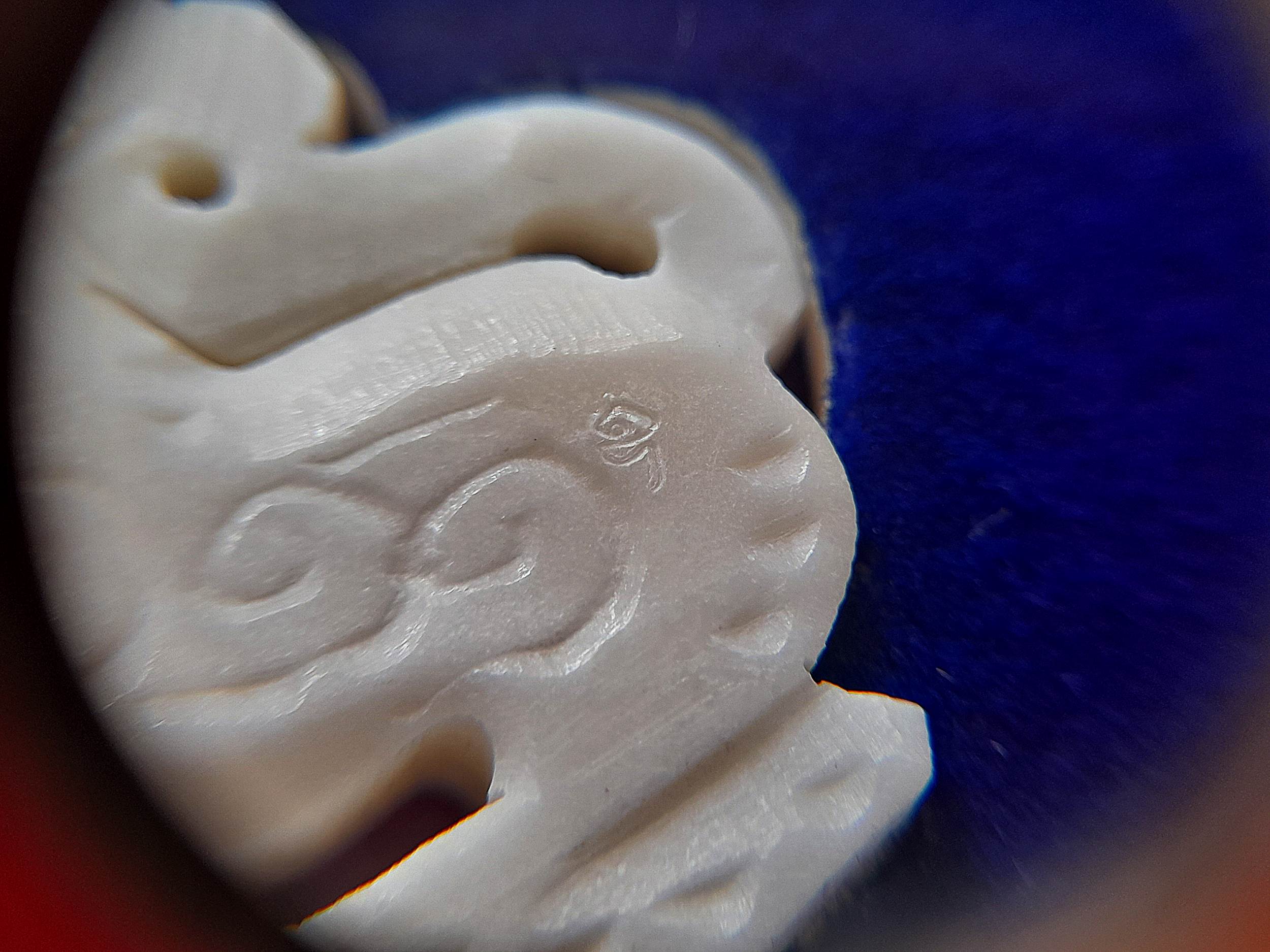 สิงห์ พิมพ์ใหญ่ เนื้อกระดูกนกกระจอกเทศ ตอกโค็ดอุ ปี2562-2563 #รับประกันแท้และทันเสก - หลวงพ่ออุดม วัดพิชัยสงคราม (หลาน อ.ก๋งจาบ สุวรรณ สายวัดประดู่ทรงธรรม)