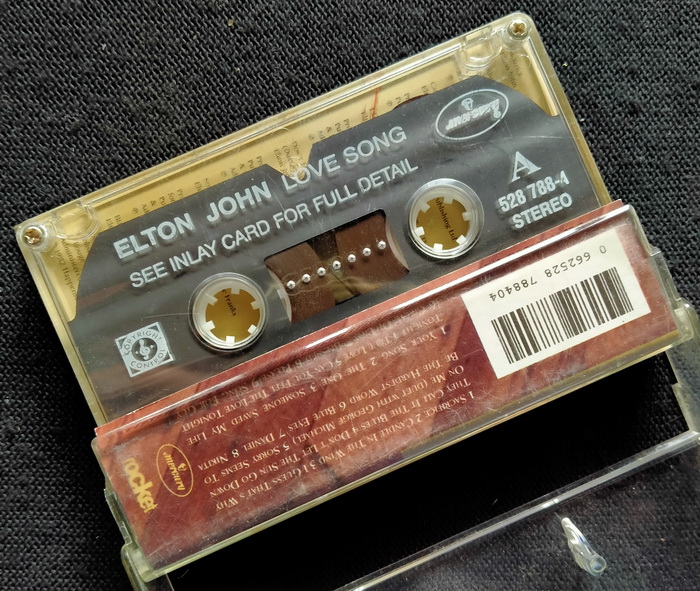 เทป Elton John : Love Songs