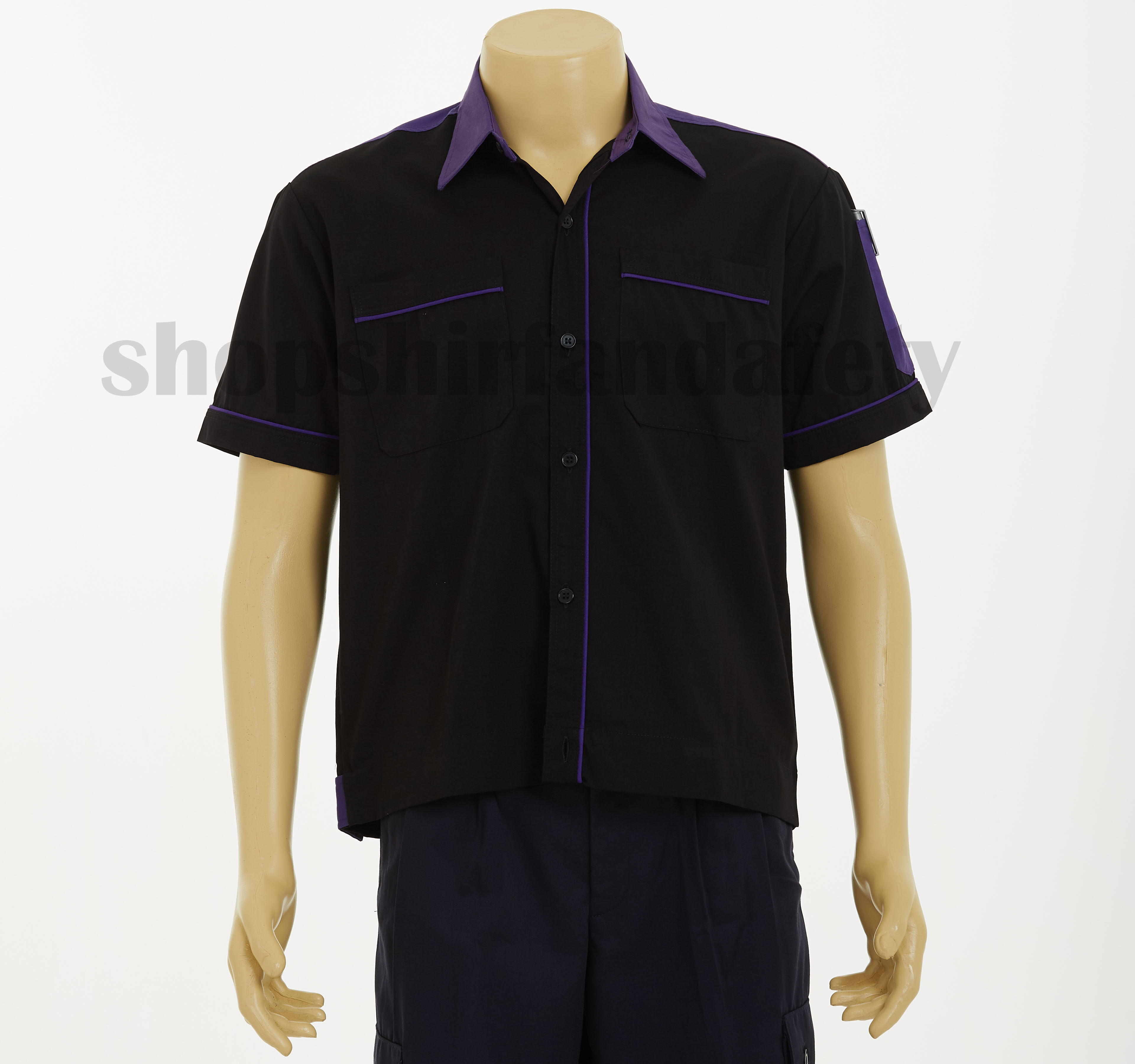 เสื้อช็อปแขนสั้นแบบดำบ่าม่วง