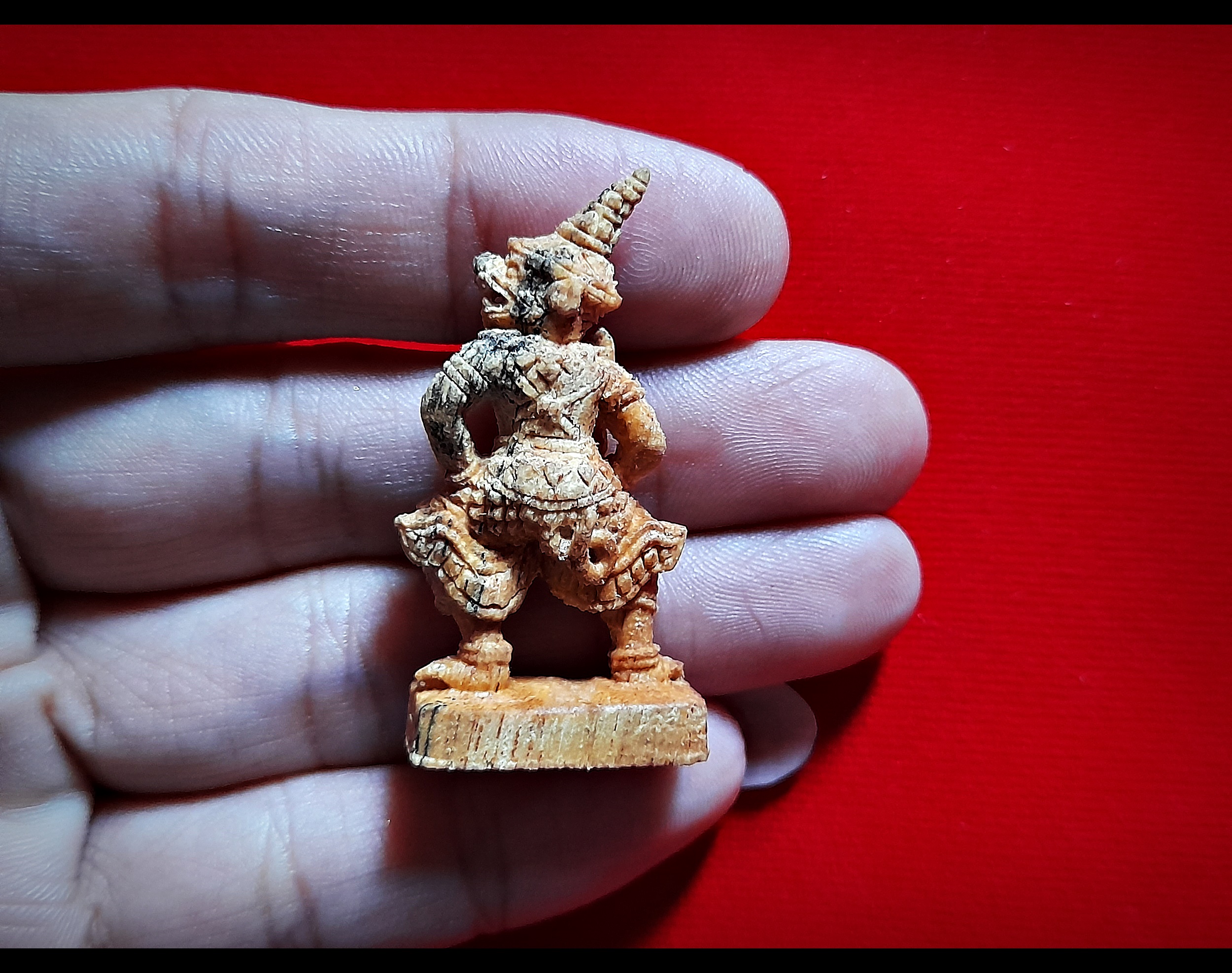 ชุดเครื่องราง เทพพญาวานร ที่มีฤทธิ์เยอะ (#พญาพาลี เนื้อไม้ขนุนฟ้าผ่า #สุครีพหักฉัตร เนื้อไม้พะยูง #องคต เนื้อไม้ขนุนฟ้าผ่า(ฐานบรรจุมวลสาร ผงคชสาร หลวงพ่อดิ่ง วัดบางวัว - ลูกอมหลวงพ่อพริ้ง วัดบางปะกอก) ) ปี2564 #รับประกันแท้ - หลวงพ่อบ๊ะ วัดโพธิ์ลังกา ปลุก