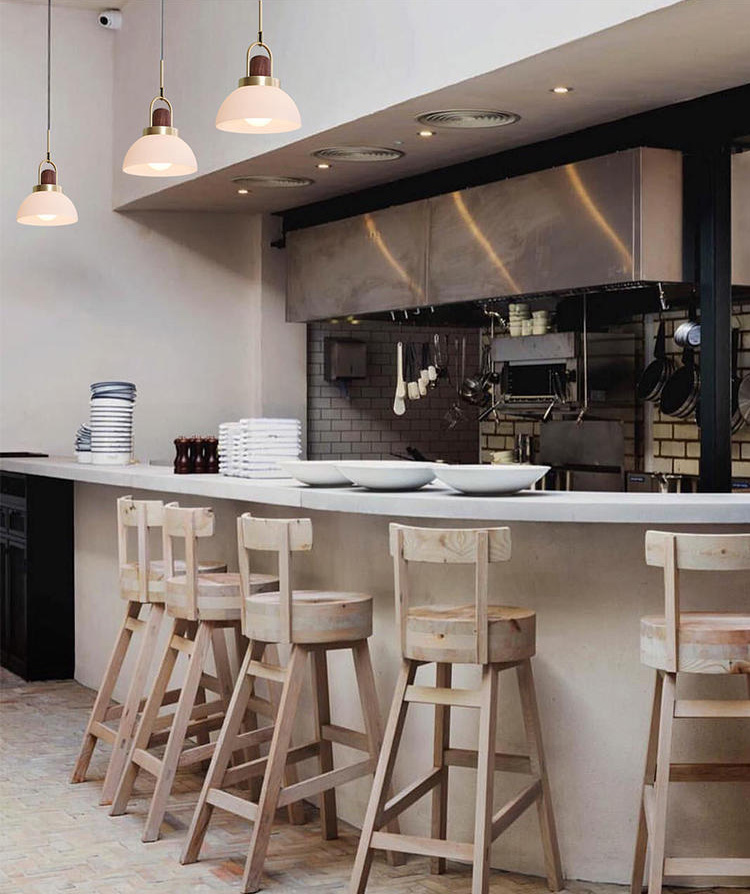 โคมไฟแขวนเพดานโป๊ะแก้วสีขาวนมหัวโคมสีทองตกแต่งไม้โทนสีวอลนัท [CX-28]