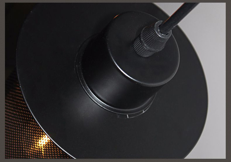 โคมไฟแขวนเพดานทรงกระบอกตาข่ายเหล็กสีดำสไตล์ลอฟท์ [RI-10]