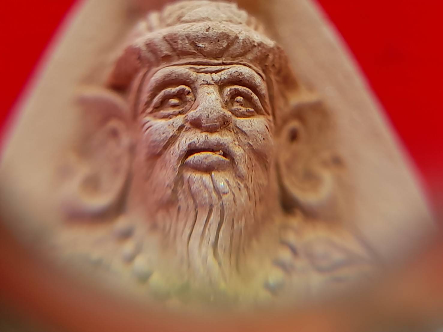 ปู่ฤาษีนารอด นั่งกลองตะโพน หลังยันต์พระพุทธเจ้าห้าพระองค์ เนื้อดินเผ่า(9ตะโพน) ปี2558 #รับประกันแท้ - (หลวงพ่อใจ วัดพระยาญาติ จ.สมุทรสงคราม ปลุกเสก)