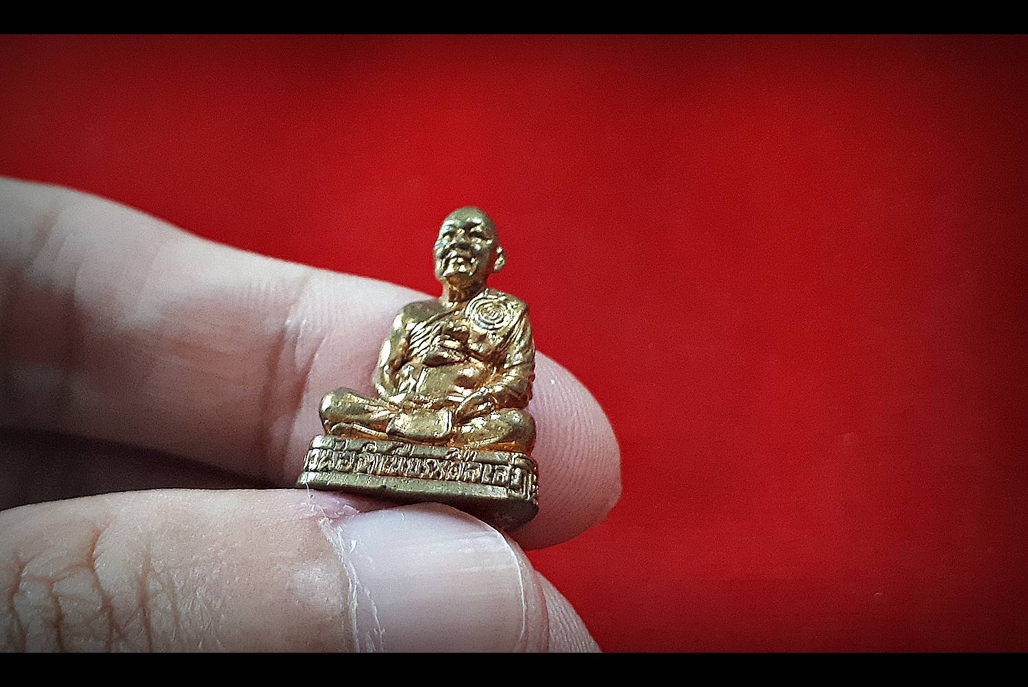 รูปหล่อ หลวงพ่อจำเนียร วัดเขาหลาว (ขนาดเล็ก ลอยองค์ห้อยคอ) เนื้อโลหะชนวน