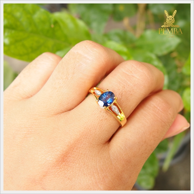 แหวนไพลิน เงินแท้ชุบทอง สวยเก๋ดูมีสไตล์ ใส่ติดนิ้วน่ารักๆ แหวนพลอยแท้