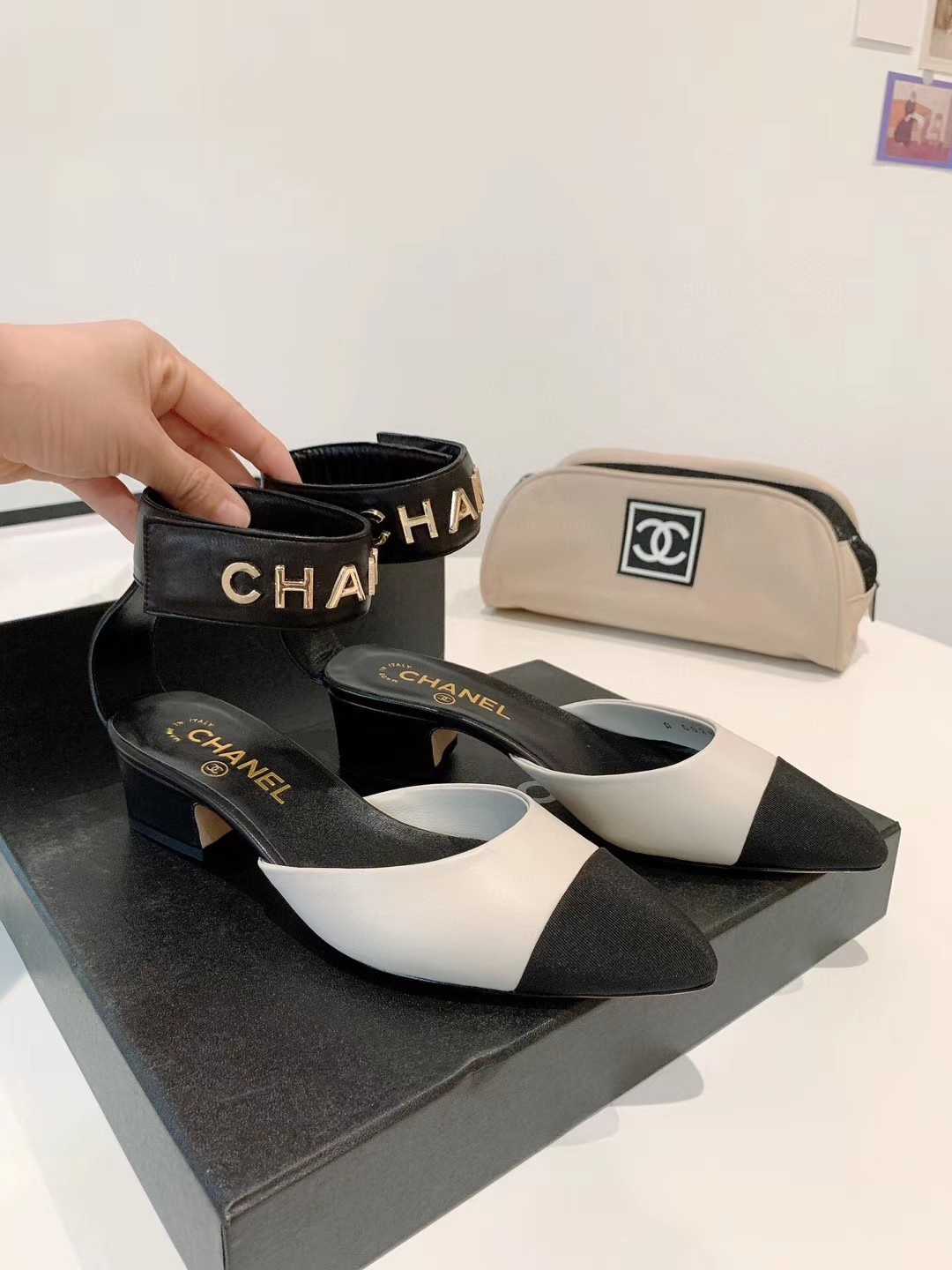 รองเท้า cn 34-41 ขาว ดำ ครีม