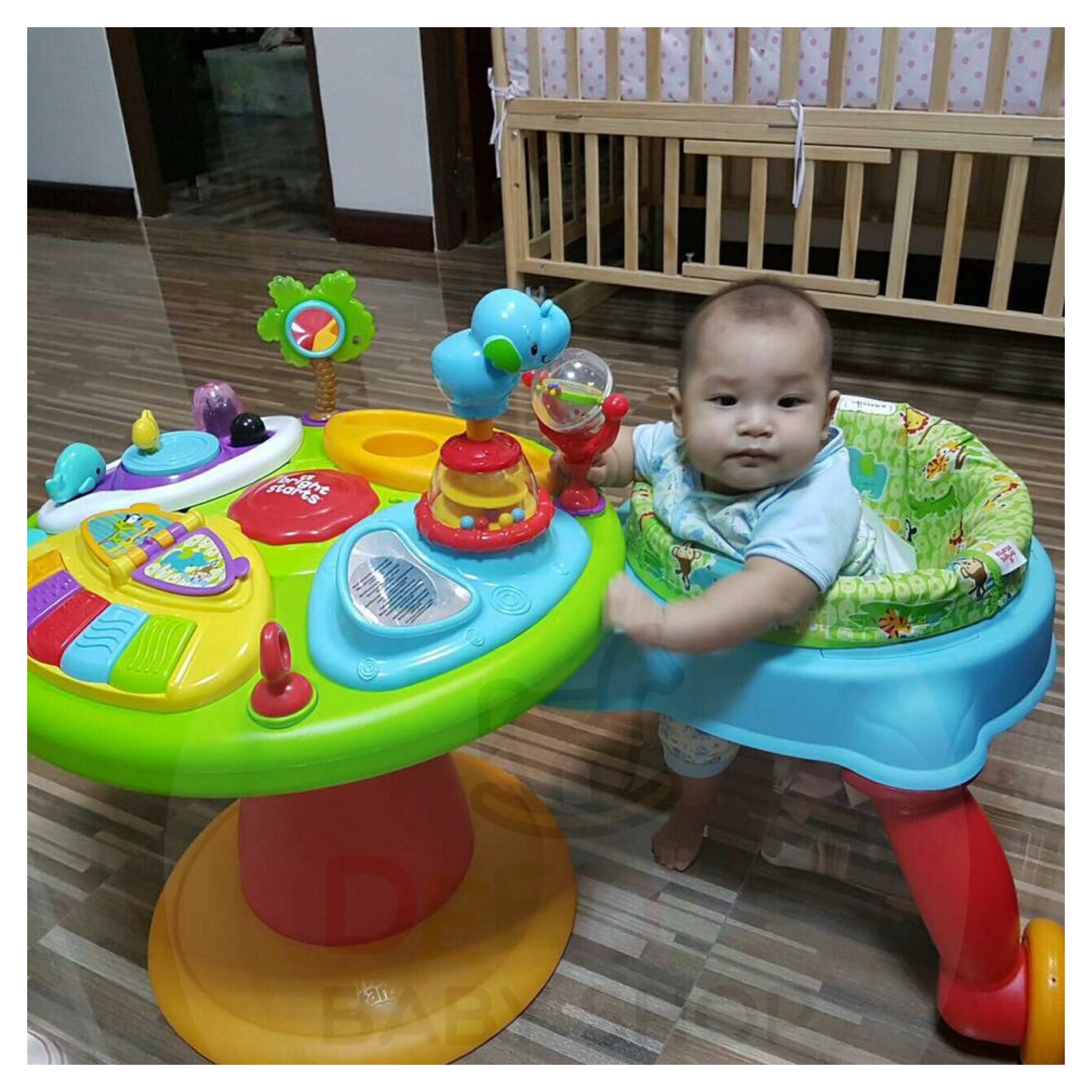 โต๊ะกิจกรรมเสริมพัฒนาการ Bright Starts Around We Go Zippity Zoo 3-in-1 (AWG)