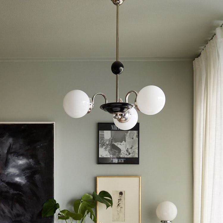 โคมไฟแขวนเพดาน Medieval French glass โป๊ะโคมทรงกลมสีขาวนม [AL-6464]