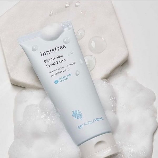 (ลอตใหม่ Exp 2025) Innisfree Bija Trouble Facial Foam 150mL คลีนซิ่งโฟมเนื้อเนียนนุ่ม ช่วยทำความสะอาดใบหน้าได้อย่างหมดจด และปลอบประโลมผิวสำหรับผู้ที่มีปัญหาสิว