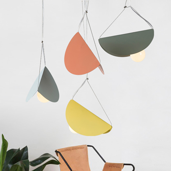 เชมเบอร์ (Chamber) โคมไฟเหล็กสีพาสเทล ห้อยเพดาน