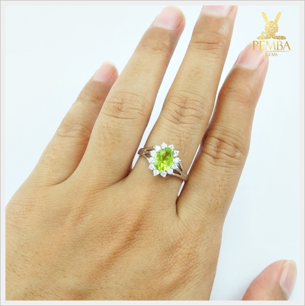 แหวนเพริดอตแท้ สีเขียวสวยใส เงินแท้925 ชุบทองคำขาว แหวนพลอยแท้