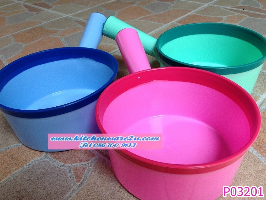 P03201 ขันน้ำด้ามกลม เอ๊กโป 14 ซม เกรดเอ สีสวย ราคาส่งต่อ 1 โหล:12 ใบ (คลิ๊กที่สินค้าเพื่อดูรายละเอียด)