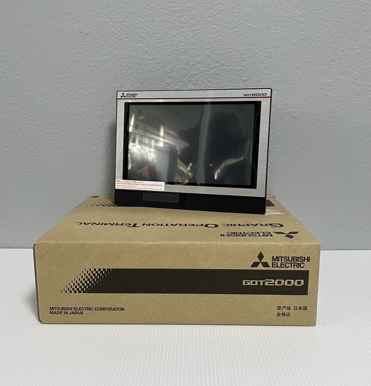 MITSUBISHI HMI GOT2000 MODEL:GT2715-XTBA 15 screen size - southern 