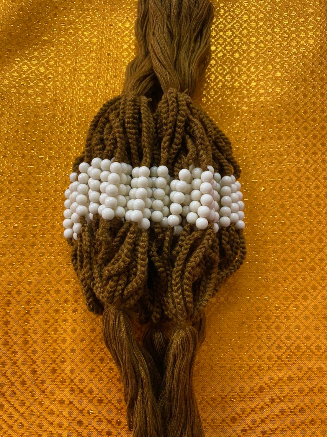 สร้อยข้อมือ ด้ายแดง สีแดง สีชมพู สีเขียว สีอื่น (ขายปลีก ขายส่ง) (งานถักทำมือ เส้นใหญ่หนา)