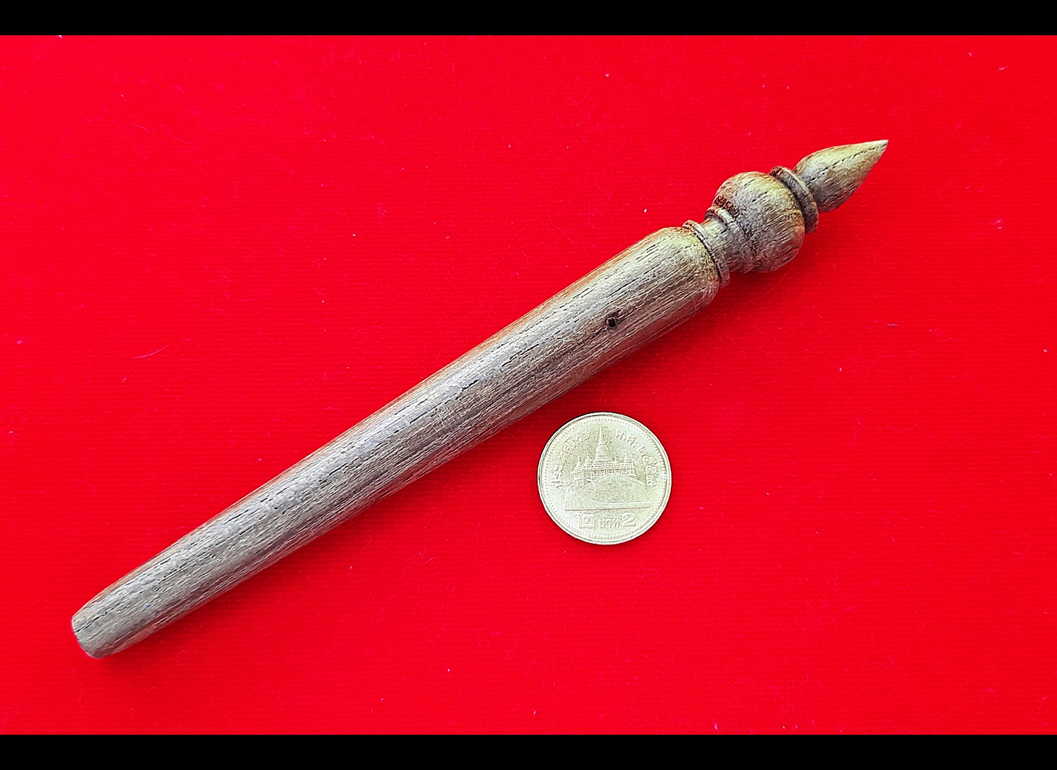 ไม้ครู (ขนาดพกพา 5.9นิ้ว) (จารยันต์ บรรจุ ฝั่งตะกรุด อุดมวลสาร ) (ไม้ครู คือ ทุกสิ่งที่ครูบาอาจารย์ทำไว้ให้ที่ครูมอบให้)) ปี2563 - ปลุกเสกอฐิษฐานจิต บรรจุมวลสาร จารย์ยันต์และตะกรุดด้วยมือ หลวงพ่อบ๊ะ วัดโพธิ์ลังกา