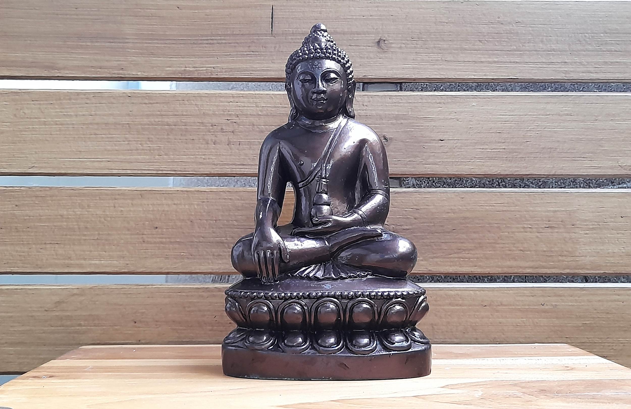 พระกริ่ง เขมโก ((พระไภษัชยคุรุพระพุทธเจ้า) ฐานดอกบัว) (ขนาดตั้งบูชา หน้าตัก5นิ้ว) พิธี เสาร์๕ ปี2537 เนื้อทองเหลือง #พิธีรวมพระเกจิ สายนครปฐม #รับประกันแท้ - (หลวงปู่หลิว วัดไร่แตงทอง, หลวงพ่อพูล วัดไผ่ล้อม, หลวงพ่อไสว วัดปรีดาราม)