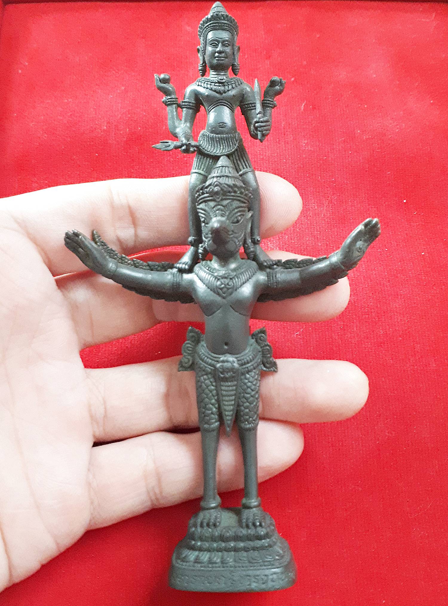 รูปหล่อ พระนารายณ์ทรงครุฑ(ทรงฤทธิ์) ปี2558 เนื้อโลหะสีสนิมเขียว (สูง5.5นิ้ว) - พิธีปลุกเสก ณ วัดเขาวง(ถ้ำนารายณ์)