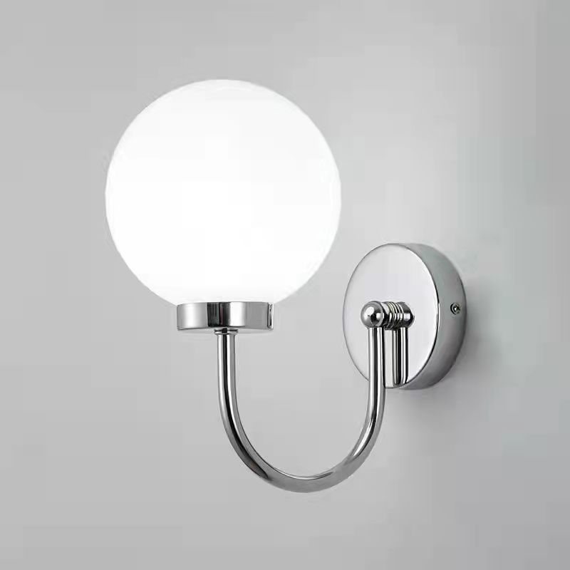 โคมไฟติดผนังก้านทรงโค้ง French Glass โป๊ะโคมแก้วทรงกลม15cm สีขาวนม [YLTH-640]