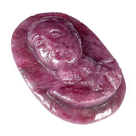 Carving Unheated Natural Ruby King Rama V ร.5 หรือ พระปิยมหาราช นำก้อนมาแกะสลักโดยก้อนไม่ผ่านการเผา น้ำหนัก 18.45 กะรัต สีแดงติดชมพูนิดหน่อย