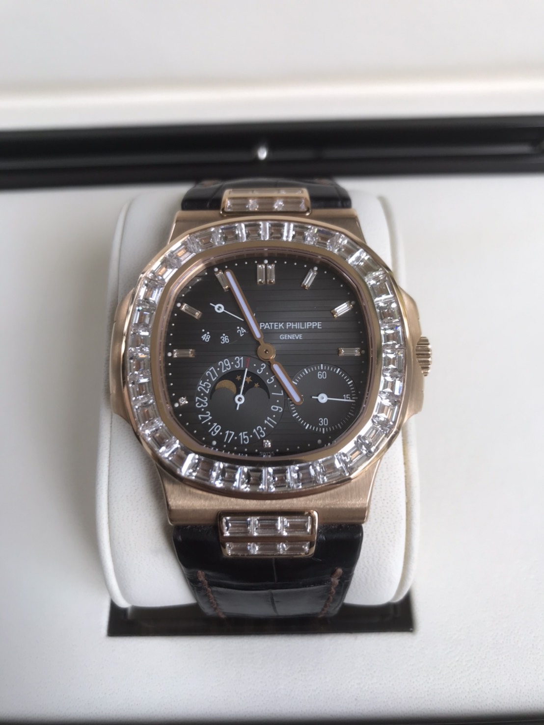 นาฬิกาPatek 5724R-001