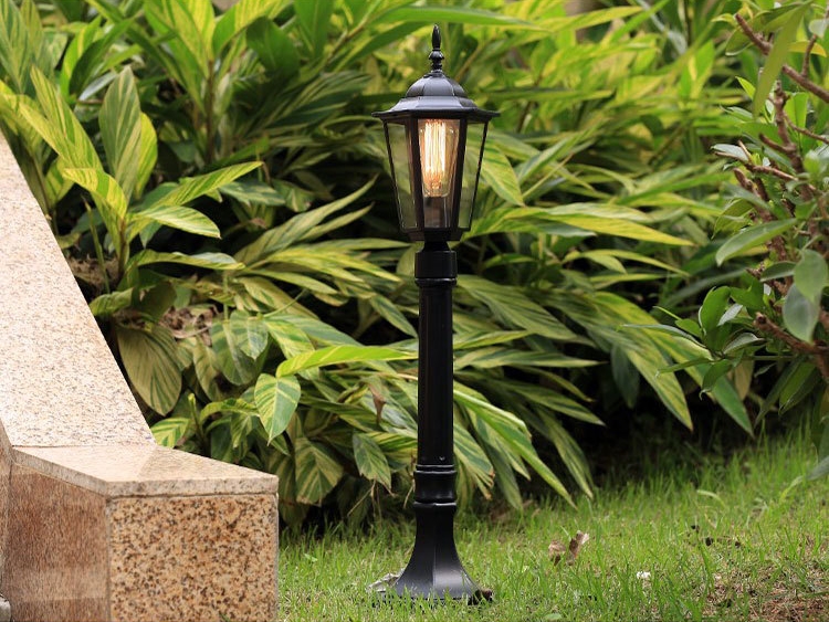 โคมไฟสนาม-เสาไฟสนามสไตล์ยุโรปคลาสสิกโป๊ะโคมทรงหกเหลี่ยมกระจกใสความสูง 80CM [OL-80]