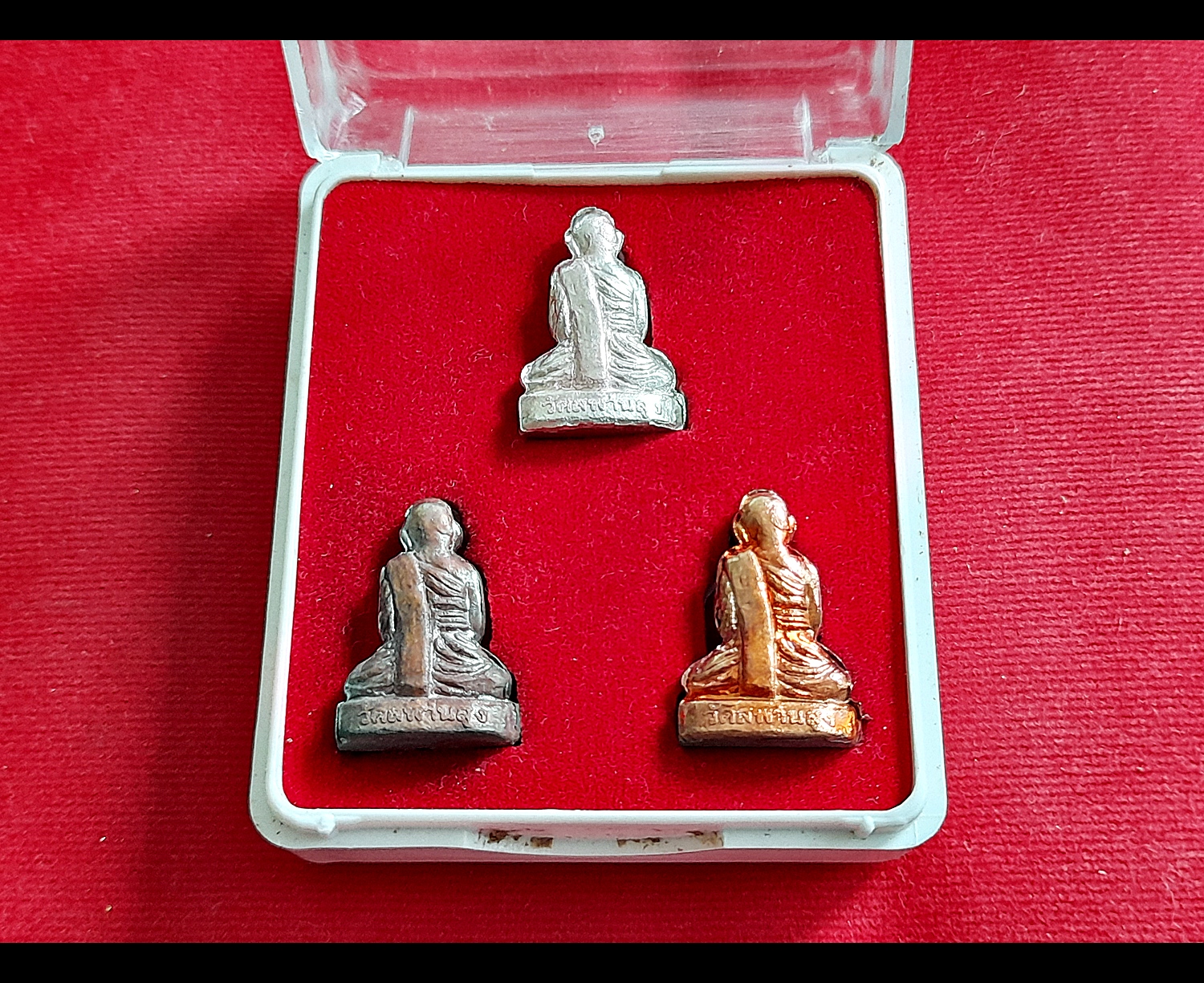 รูปหล่อ (ขนาดห้อยคอ) หลวงปู่เอี่ยม วัดสพานสูง (3กษัตริย์ 3เนื้อ เงินแท้ นวะ ทองแดง) #ตอกโค็ด ปี255X - หลวงพ่อรวย หลวงพ่อเพิ่ม หลวงพ่อพูน หลวงตาวาส วัดสพานสูง ปลุกเสก #รับประกันแท้