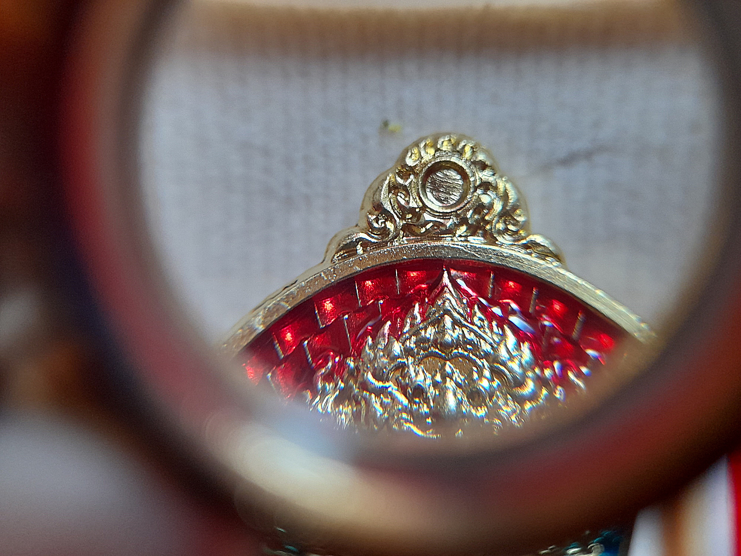 เหรียญ พญานาคราช๙เศียร หลัง นาคเกี้ยว (เก้าอธิบดี พญานาค ทั้ง๙ตระกูล) เนื้อทองฝาบาตร ลงยาสีรุ้ง ปี2565 #รับประกันแท้ #เลขโค็ดสวย๕๙๕