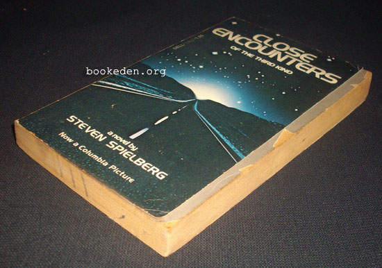 Close Encounters of the Third Kind (ภาษาอังกฤษ)