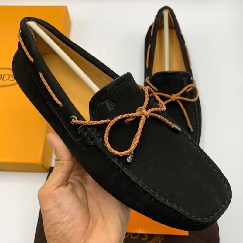 รองเท้า td men loafer ชาย 38-45 สอบถามรุ่นได้ค่ะมีหลายแบบกดดูด้านใน