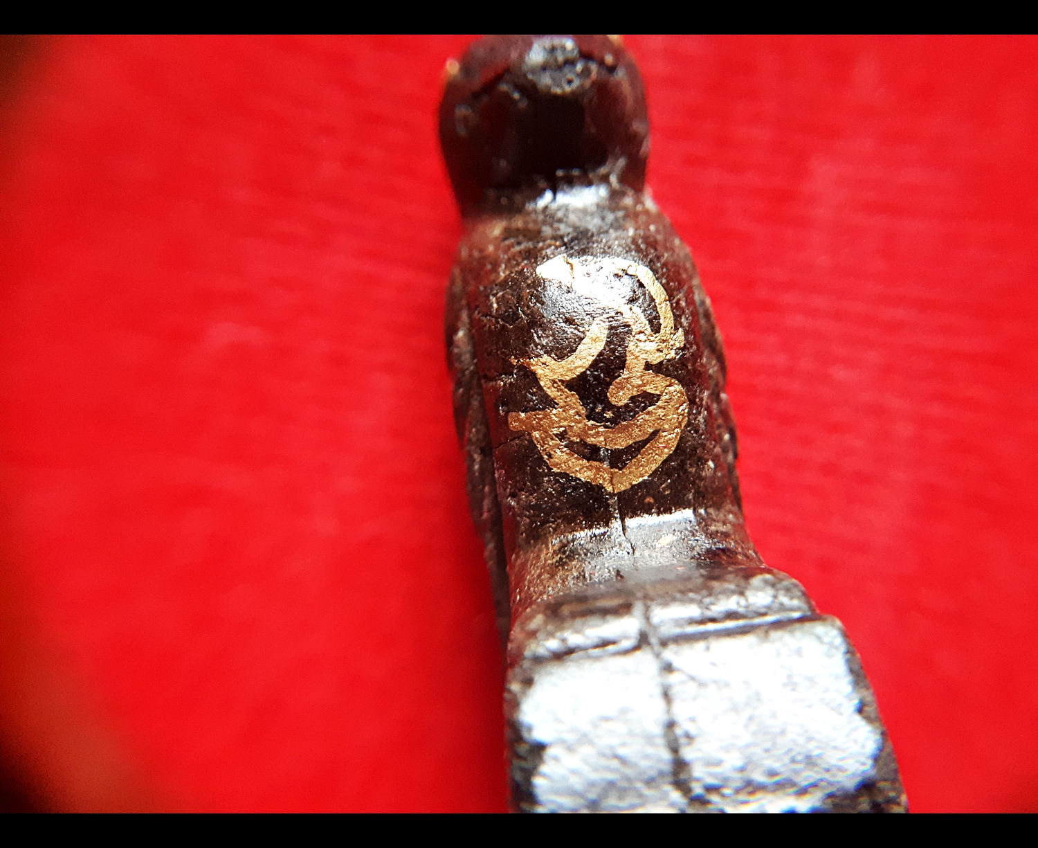 นกสาริกาเรียกทรัพย์ (พุทธคุณ เมตตาเสน่ห์ ค้าขาย เรียกทรัพย์) เนื้อผงคลุกรัก ปี2562