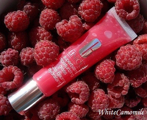 (Tester) Clinique Superblam Moisturizing Gloss 7 mL # 02 Raspberry ลิปกรอสสูตรเข้มข้นสีเบอรี่สดใส ที่อุดมไปด้วยความชุ่มชื่น ให้สีสันเปล่งประกายสวยงาม