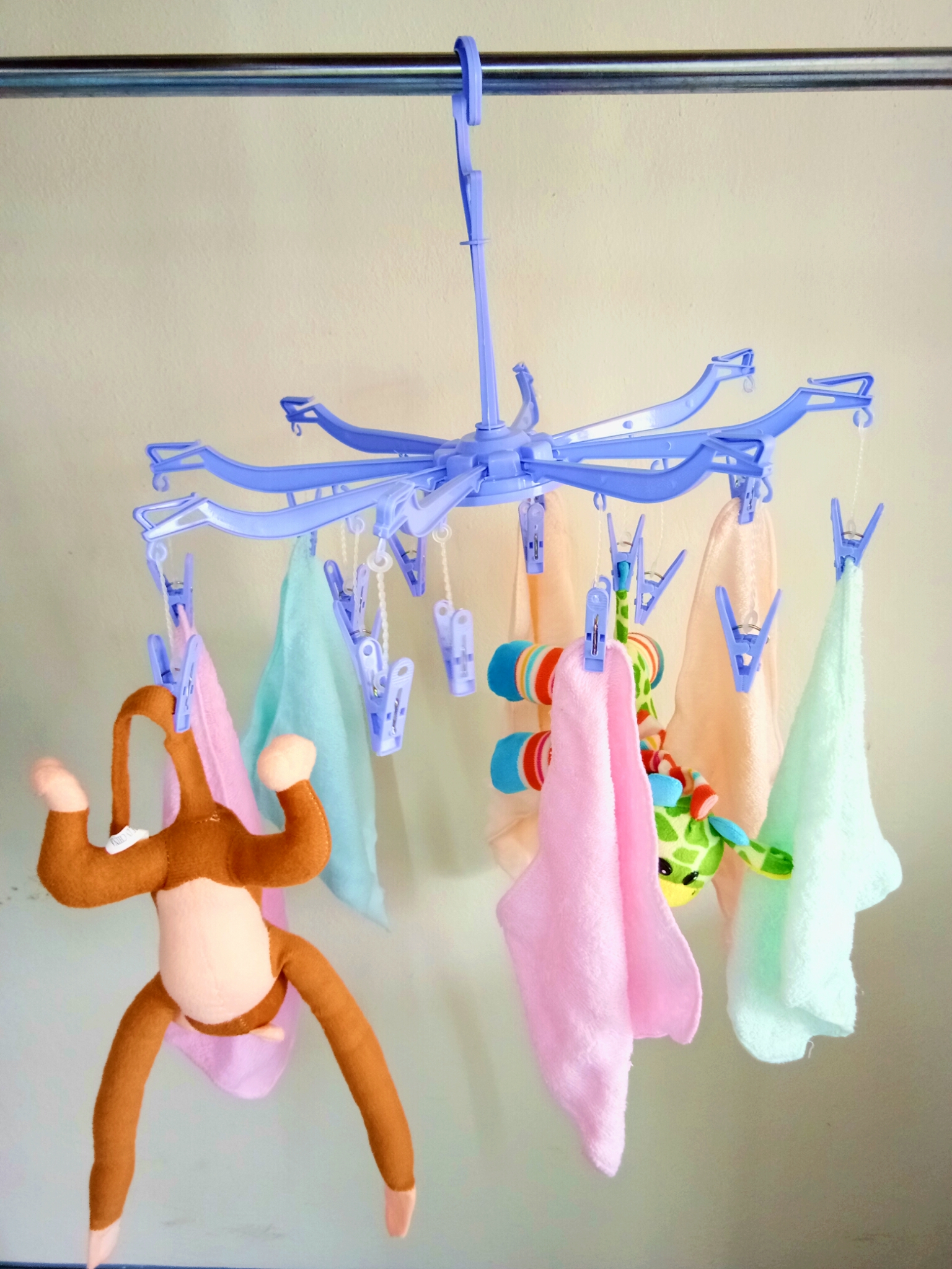 ราวแขวนผ้า8แขนพร้อมที่หนีบ16หนีบ