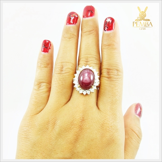 แหวนทับทิมหลังเบี้ย ทองแท้ ล้อมเพชรแท้อย่างสวยงาม(สามารถสั่งทำได้ค่ะ)