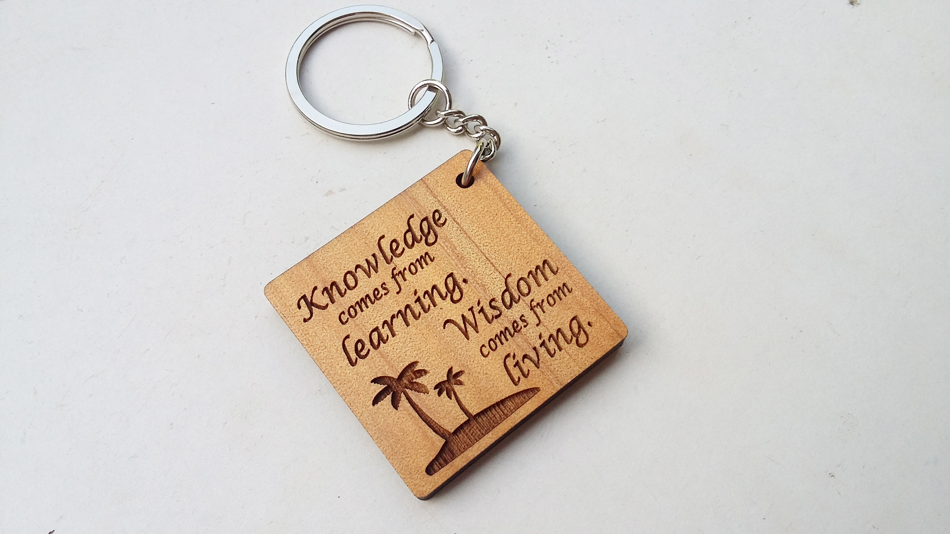 พวงกุญแจไม้ พวงกุญแจไม้ใส่ข้อความ