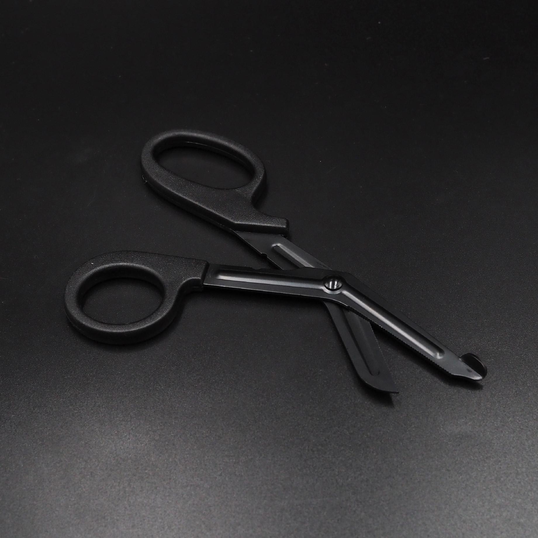 กรรไกร First AID WOSPORT (K0080) ดำ