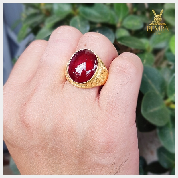 แหวนทับทิมแท้ ทองแท้ สีแดงเข้ม โดดเด่นเต็มๆ นิ้ว(สอบถามราคาได้ค่ะ)