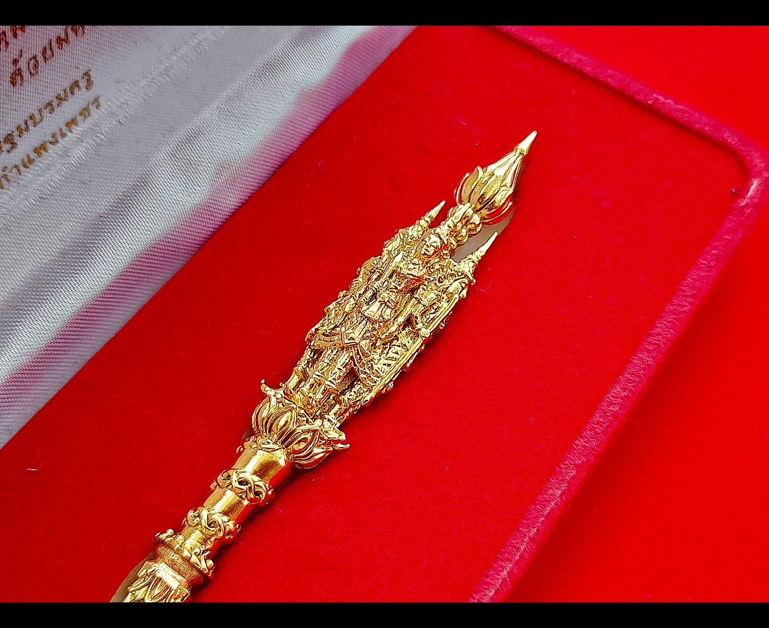 พระขรรค์โสฬส ศรีสรรเพชญ์ ที่๑ (ด้ามท้าวมหาราช ทั้ง4องค์ ท้าวจตุโลกบาล) (เข้าพิธีปลุกเสกมีดหมอเพชราวุธ วัดท่าขนุน ปี2558) ชุบทองแท้ #รับประกันแท้