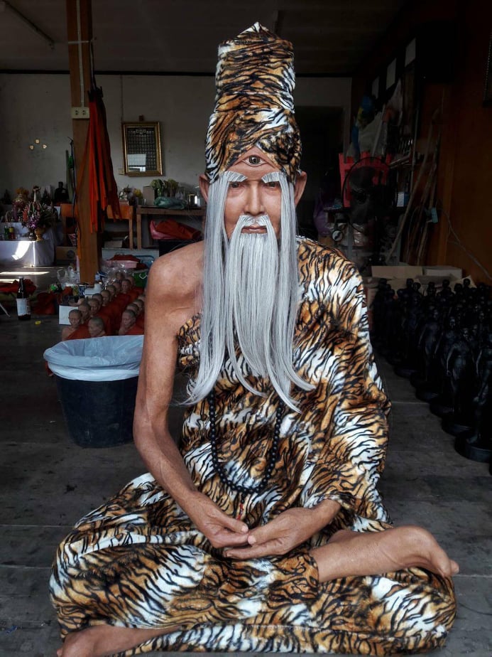 รูปหล่อ พ่อแก่ พ่อปู่ฤาษี (สัดส่วน ขนาดใหญ่ ขนาดเท่าคนจริง) เนื้อไฟเบอร์ผสม - (งานสั่งทำ PreOder 10-14วัน) (ขนาดโดยประมาณ หน้าตัก65ซม สูง120ซม)