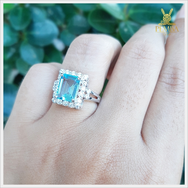 แหวนสกายบลูโทแพซ(Sky Blue Topaz) สีท้องฟ้าสดใส สบายตา
