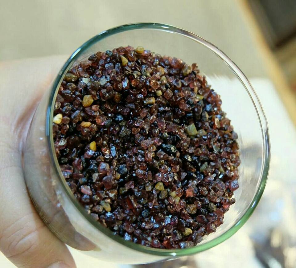 เศษพลอย นำเข้าจากพม่า ของแท้ ขายส่งเป็นกิโล