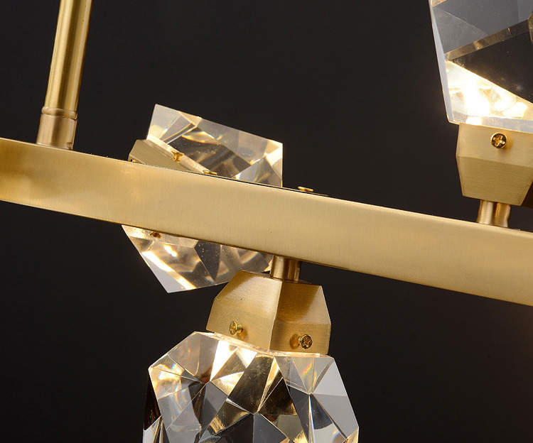 โคมไฟแขวนเพดานโป๊ะโคมทรงเพชรคลิสตัลใสโครงสีทองสไตล์โมเดิร์น Luxury [8367-CRL]