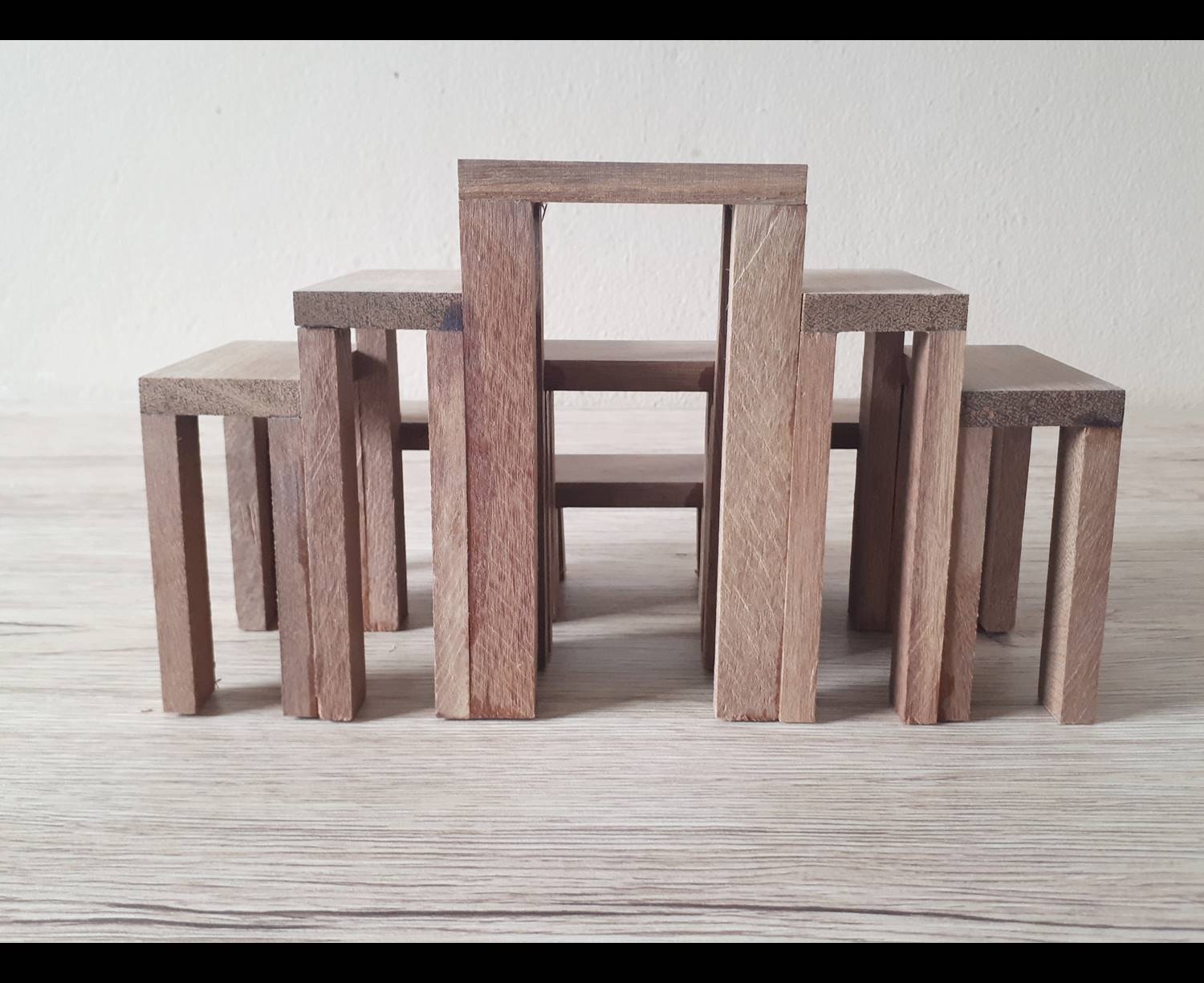 โต๊ะหมู่บูชา ไม้ประดู่ (สำหรับวางพระขนาดเล็ก)