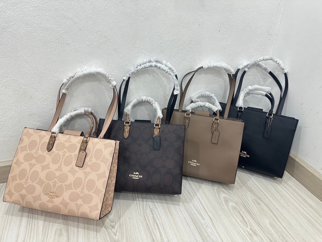 COACH CY677 MAGGIE TOTE BAG (แอดไลน์ก่อนสั่งซื้อ)