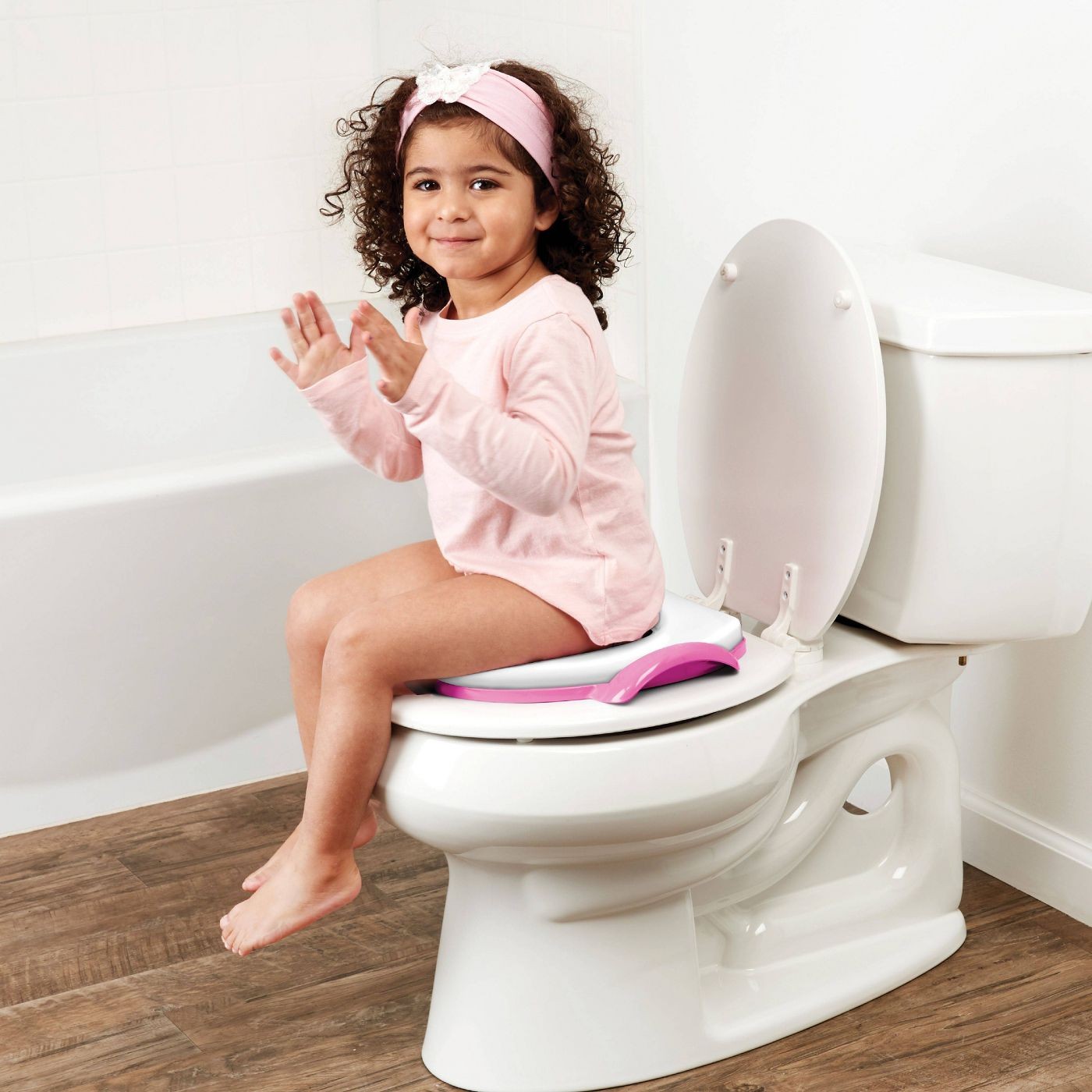 อุปกรณ์รองนั่งชักโครกสำหรับเด็ก Ginsey Disney Princess "Key to the Kingdom" Soft Potty Seat