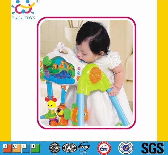 ชุดโมบายกิจกรรมเสริมพัฒนาการ Huile Toys 3-in-1 Smart Soothing Activity Gym