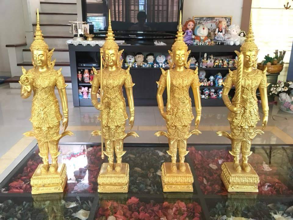 รูปหล่อ ท้าวมหาราชทั้งสี่ (ท้าวจตุโลกบาลทั้งสี่ : เวสสุวรรณ ธตรฐ วิรูปักษ์ วิรุฬหก) ท้าวมหาราชทั้ง4องค์ (เข้าพิธีปลุกเสก เรียบร้อย ที่วัดท่าซุง ปี2556) องค์ใหญ่ขนาดบูชา สูง50ซม