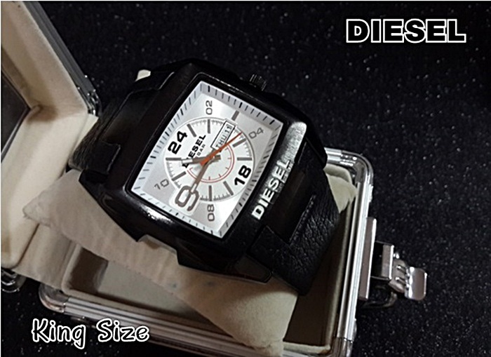 นาฬิกา แฟชั่น Diesel สีดำ สายหนังสีดำ หน้าปัดสีขาว