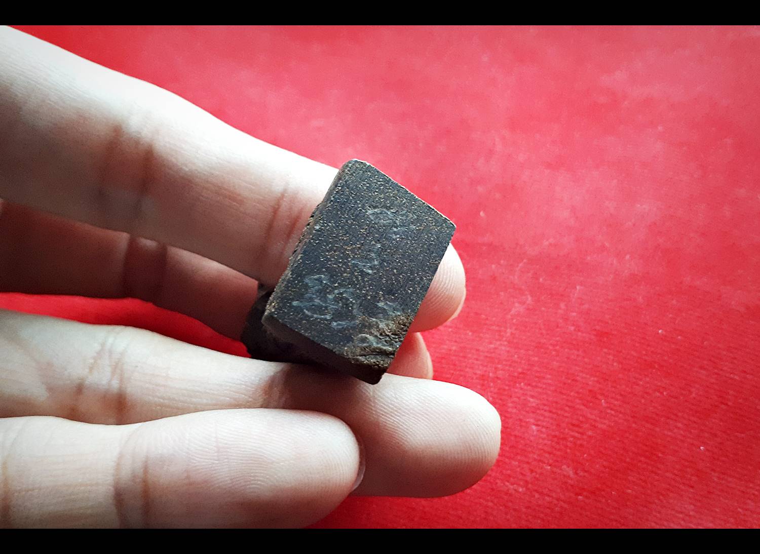 นางกวัก เนื้อไม้ตะเคียน - หลวงพ่อสมศักดิ์ วัดการเปรียญ(วัดสระเปรียญ) จ.ชัยนาท