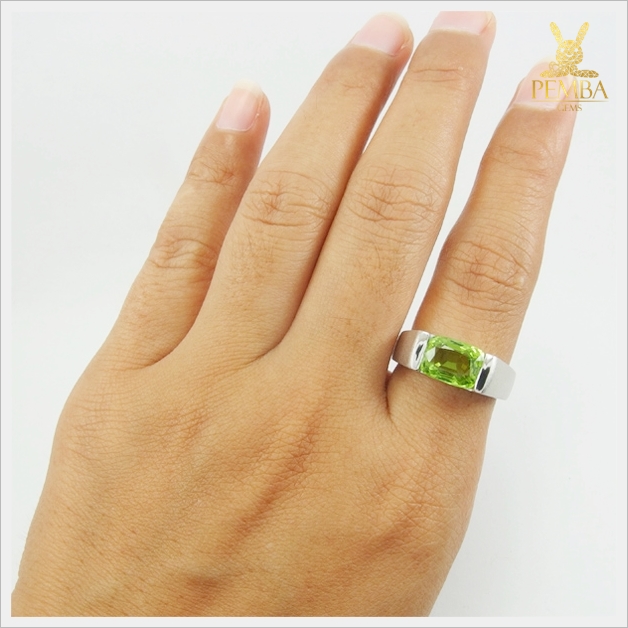 แหวนเพริดอต ฝังพลอยนพเก้า เงินแท้925 ชุบทองคำขาว แหวนพลอยแท้